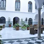 Hotel Senator