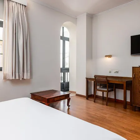 Senator Hotel 4*