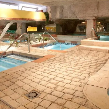 ホテル Senator 4*