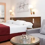 Senator Hotel 4*