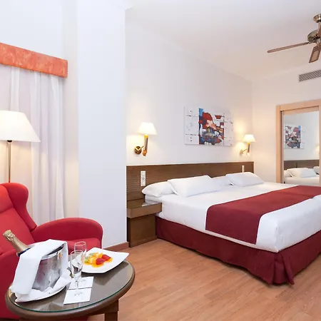 Hotel Senator