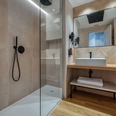 Hotel Senator 4*