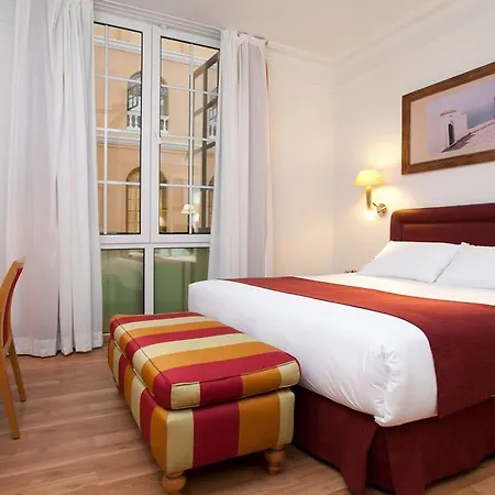 Hotel Senator 4*